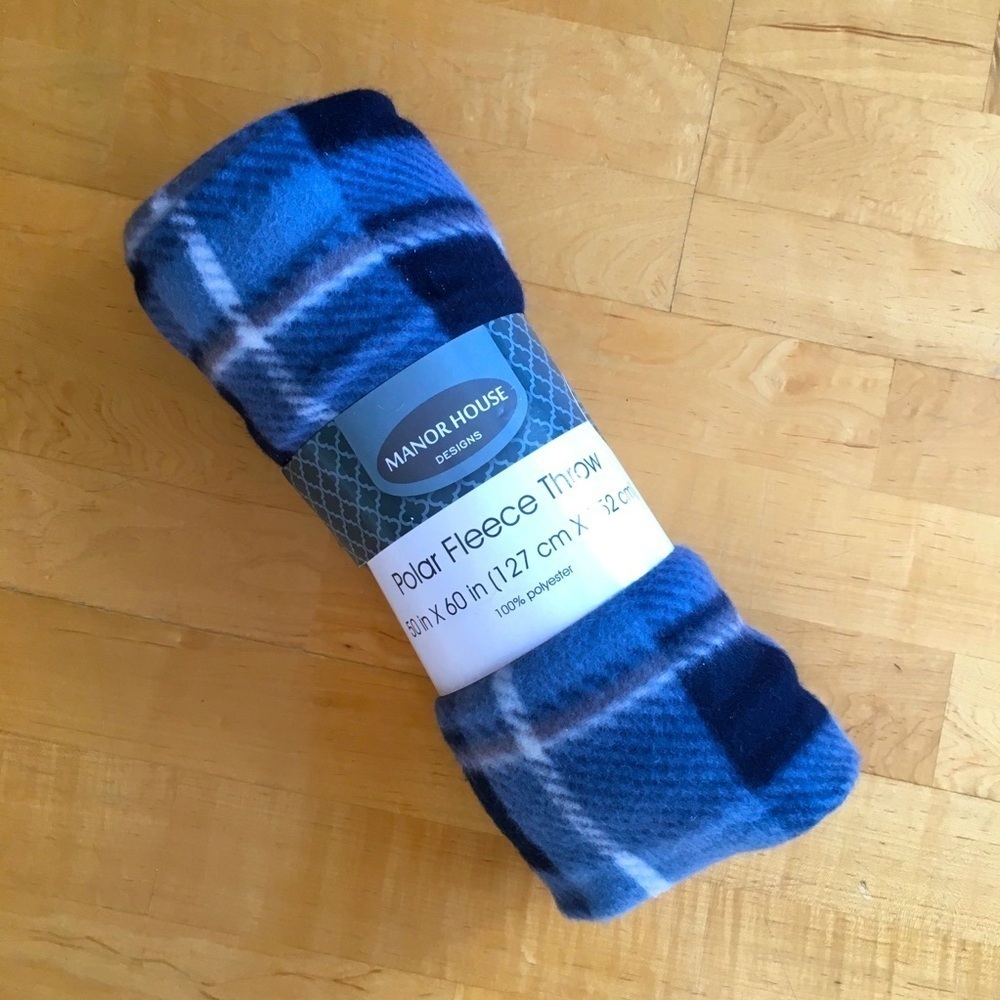 Manor House Polar Fleece Throw Navy Plaid 50 x 60